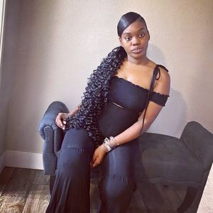 Meet your Posher, Dionna